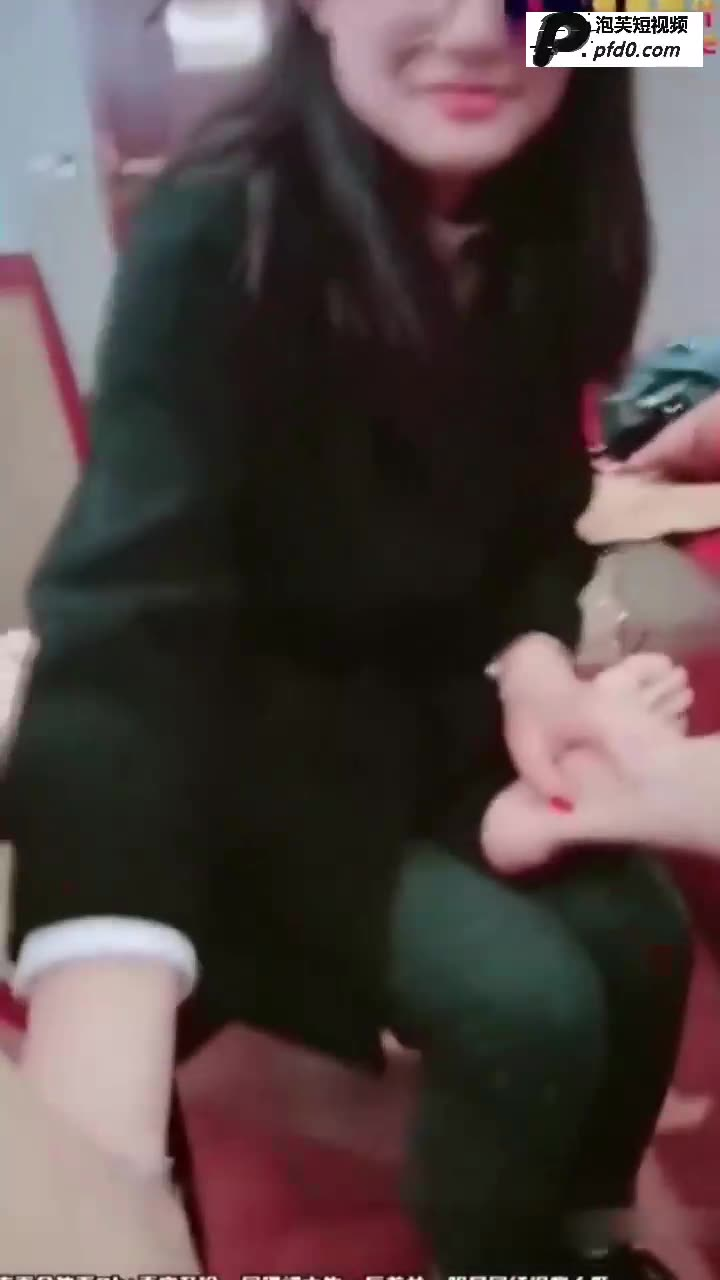 【乱伦】非剧本#四川某乱伦圈流出畜牲把堂姐骗到宾馆死缠烂打把堂姐日了